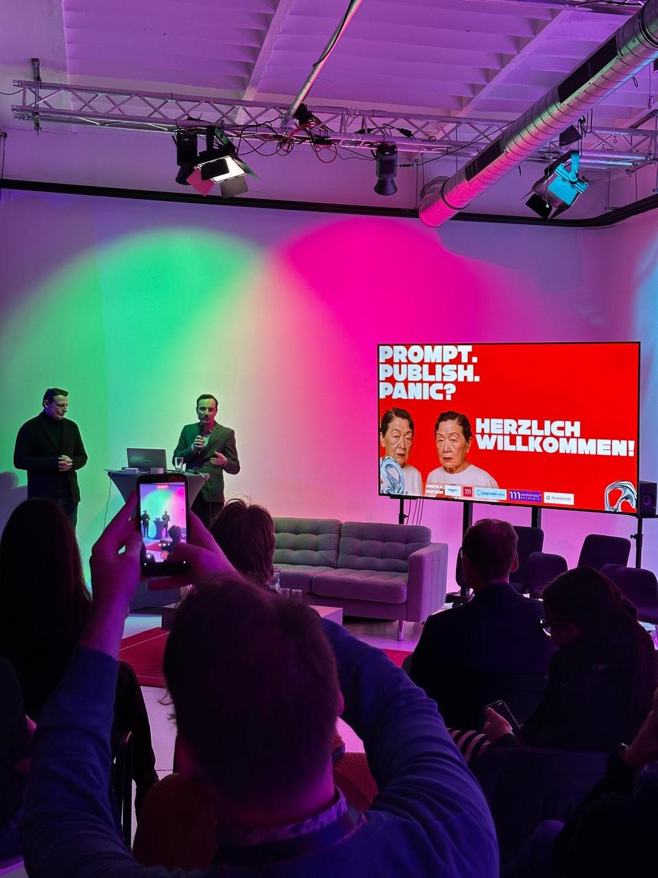 Publikum bei einer Veranstaltung im Jägerwald Studio